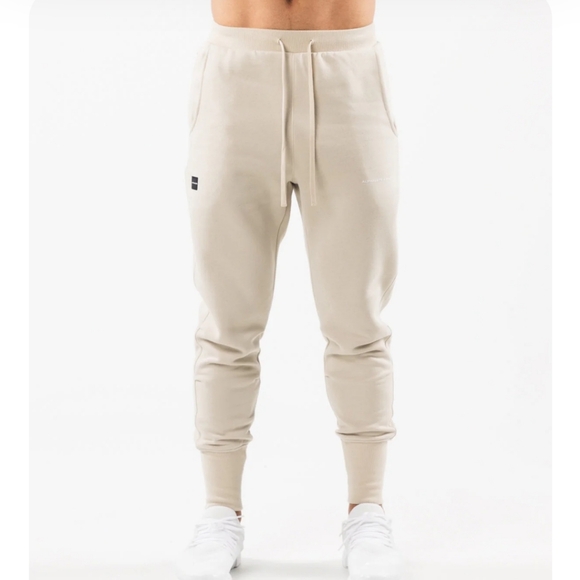 Alphalete tracksuit - Picture 9 of 10